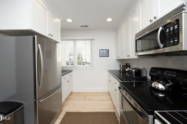 400 W Rosemary Street Unit 111, Chapel Hill, NC 27516