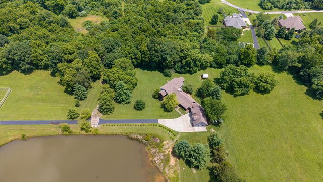 3995 E Apple Hill Lane, Springfield, MO 65802
