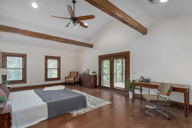3995 E Apple Hill Lane, Springfield, MO 65802
