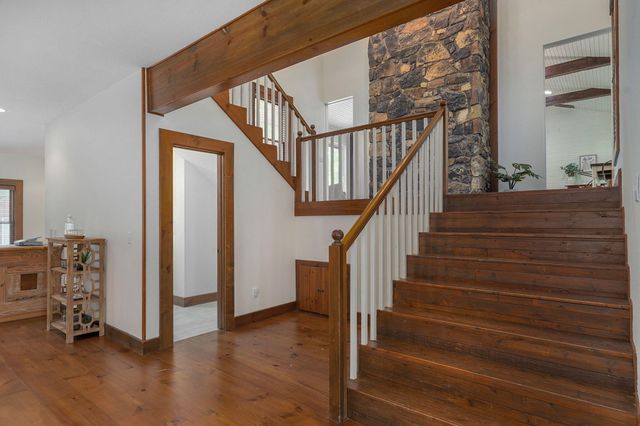 3995 E Apple Hill Lane, Springfield, MO 65802