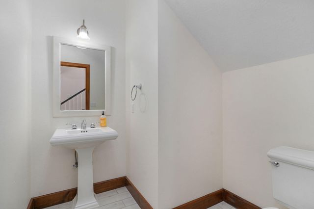 3995 E Apple Hill Lane, Springfield, MO 65802