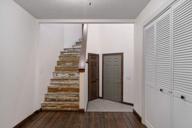 3995 E Apple Hill Lane, Springfield, MO 65802