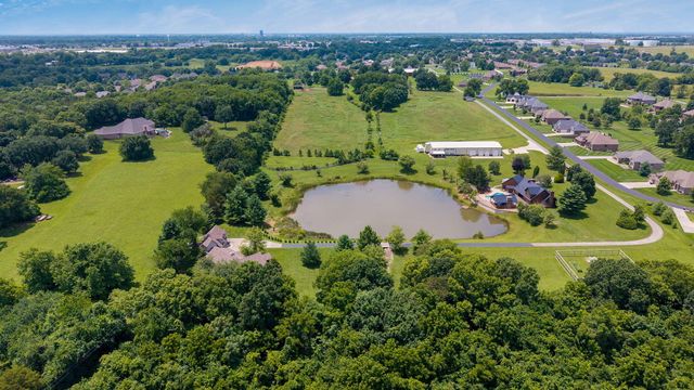 3995 E Apple Hill Lane, Springfield, MO 65802