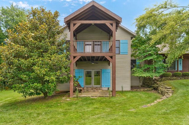 3995 E Apple Hill Lane, Springfield, MO 65802