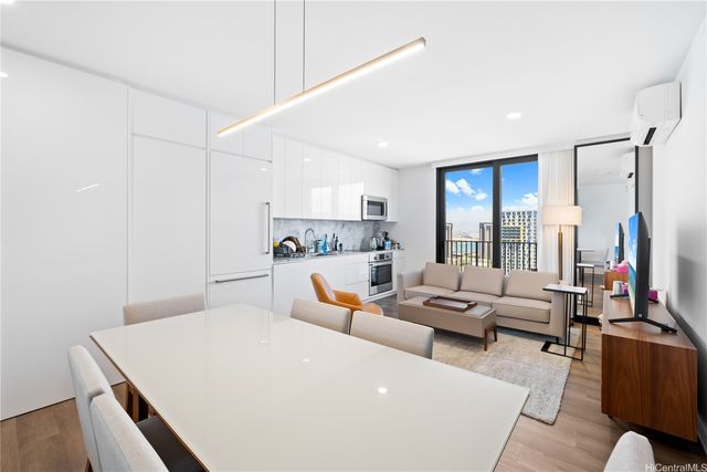 987 Queen Street 3603, Honolulu, HI 96814