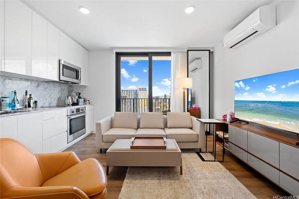 987 Queen Street 3603, Honolulu, HI 96814