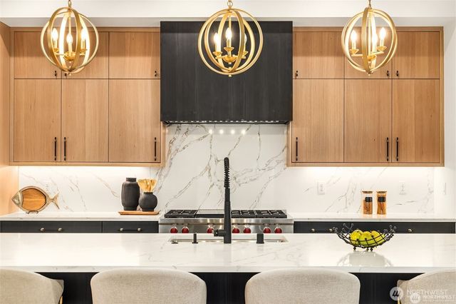 13698 NE 83rd street, Redmond, WA 98052