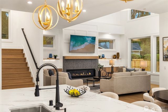 13698 NE 83rd street, Redmond, WA 98052