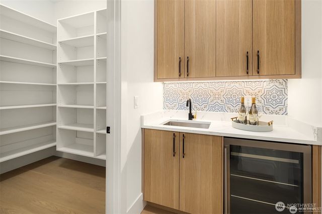 13698 NE 83rd street, Redmond, WA 98052