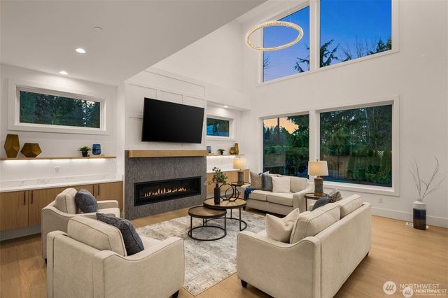 13698 NE 83rd street, Redmond, WA 98052