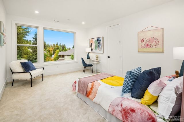 13698 NE 83rd street, Redmond, WA 98052