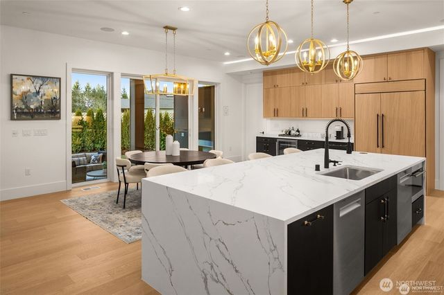 13698 NE 83rd street, Redmond, WA 98052