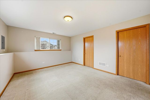 1731 Fieldstone Drive N, Shorewood, IL 60404