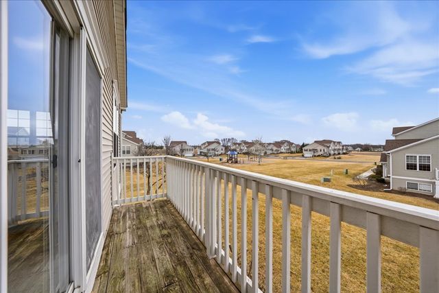 1731 Fieldstone Drive N, Shorewood, IL 60404