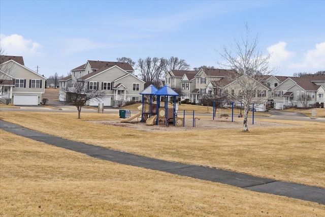 1731 Fieldstone Drive N, Shorewood, IL 60404