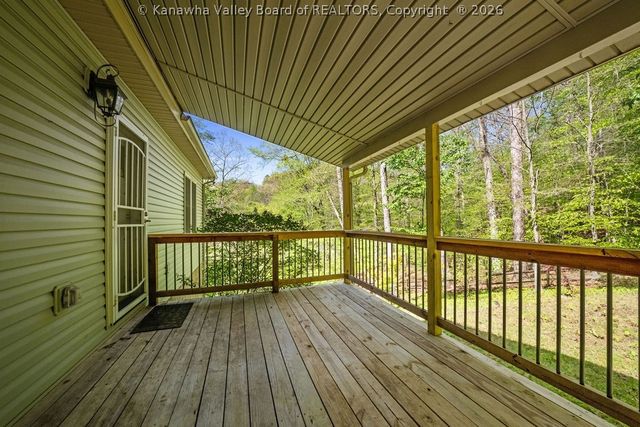 395 Long Branch Road, Charleston, WV 25314