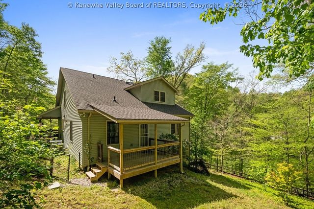 395 Long Branch Road, Charleston, WV 25314