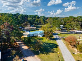 20625 Pine Drive, Chandler, TX 75758