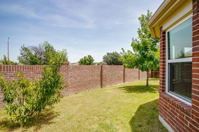 5804 Coppermill Road, Fort Worth, TX 76137