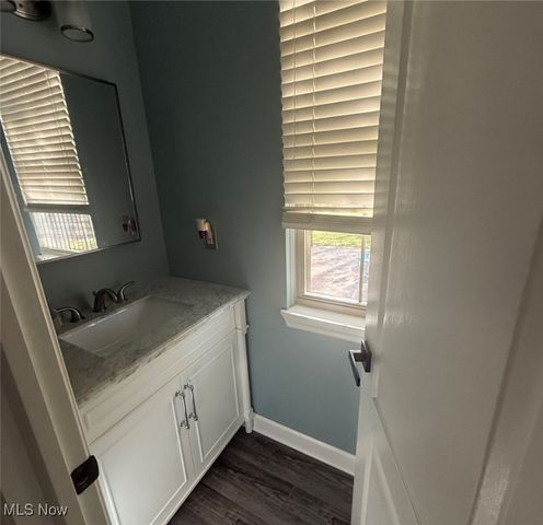 26985 Glenside Lane, Olmsted Twp, OH 44138