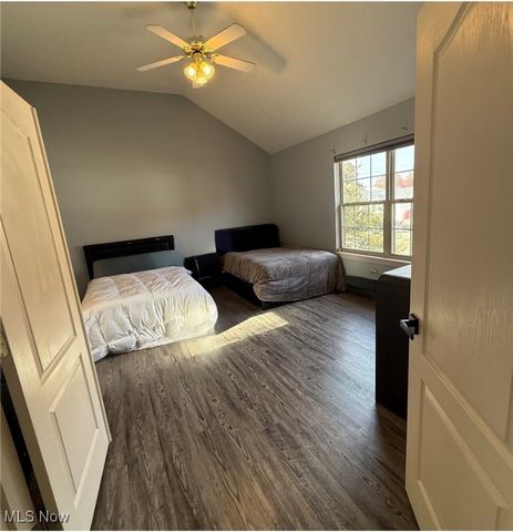 26985 Glenside Lane, Olmsted Twp, OH 44138