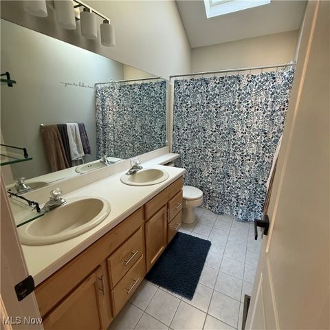 26985 Glenside Lane, Olmsted Twp, OH 44138