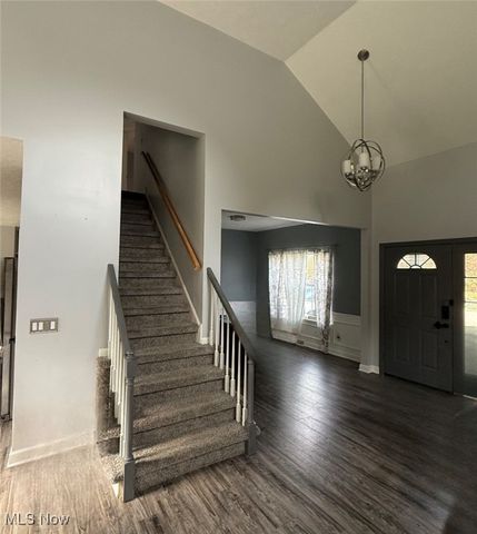 26985 Glenside Lane, Olmsted Twp, OH 44138