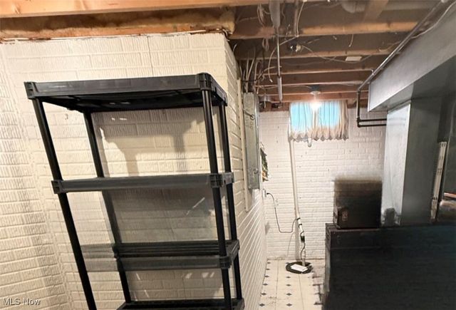 26985 Glenside Lane, Olmsted Twp, OH 44138