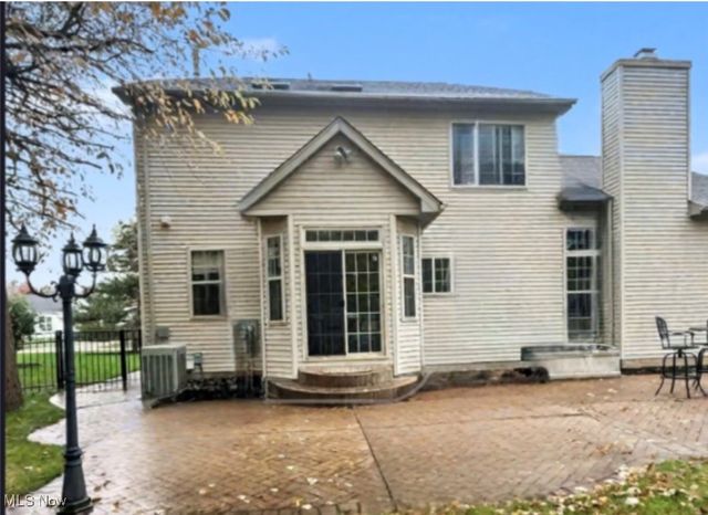 26985 Glenside Lane, Olmsted Twp, OH 44138