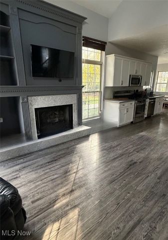 26985 Glenside Lane, Olmsted Twp, OH 44138