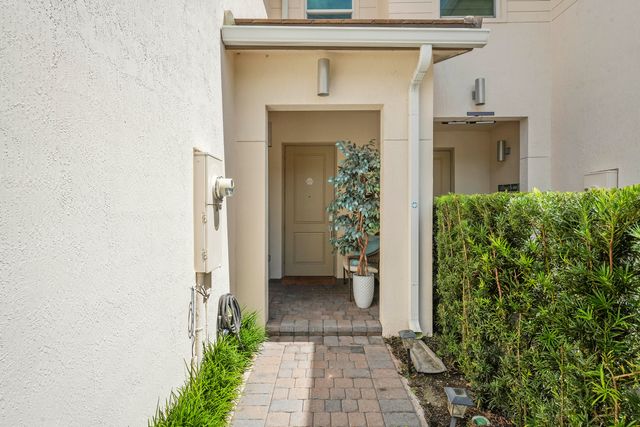4334 Veleiros Avenue, Deerfield Beach, FL 33064