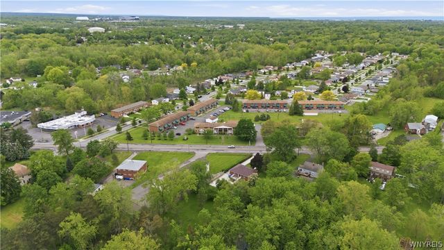 1717 Orchard Park Road, West Seneca, NY 14224