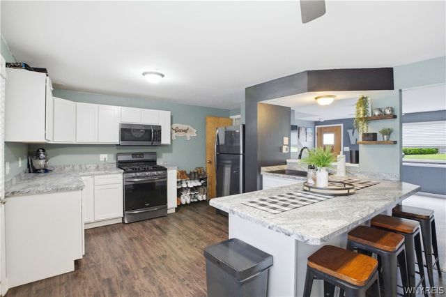 1717 Orchard Park Road, West Seneca, NY 14224
