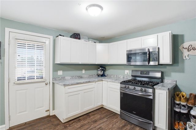 1717 Orchard Park Road, West Seneca, NY 14224