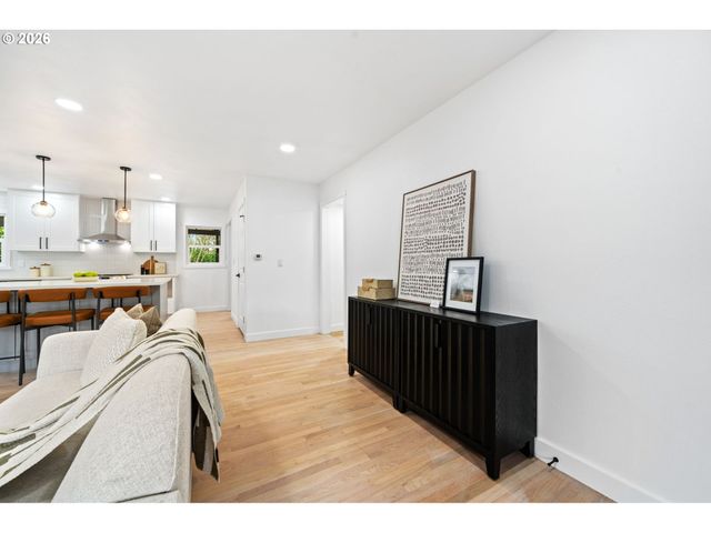 6645 Ne ALBERTA St, Portland, OR 97218