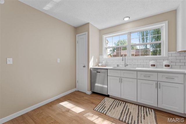 1634 Award Drive, Manchester, MO 63021