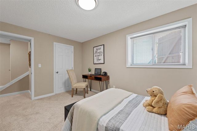 1634 Award Drive, Manchester, MO 63021