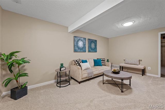 1634 Award Drive, Manchester, MO 63021