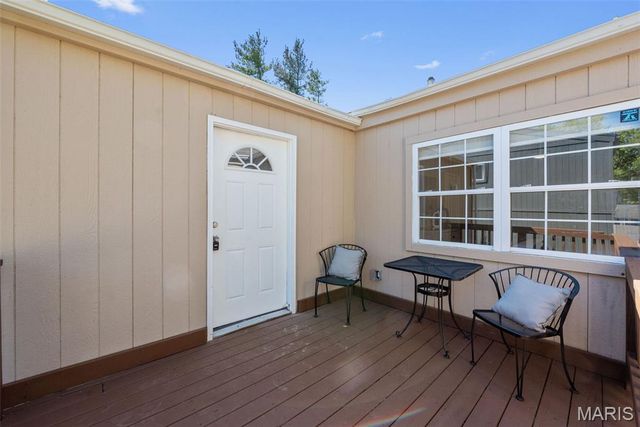 1634 Award Drive, Manchester, MO 63021