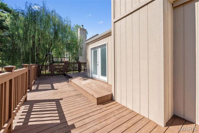 1634 Award Drive, Manchester, MO 63021