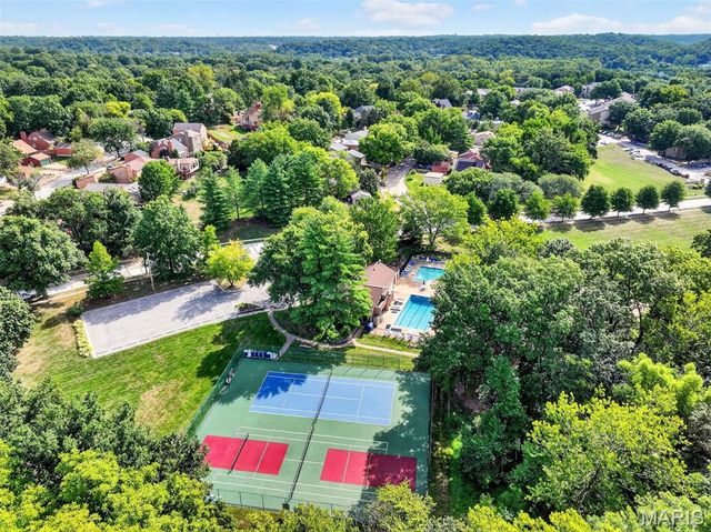 1634 Award Drive, Manchester, MO 63021