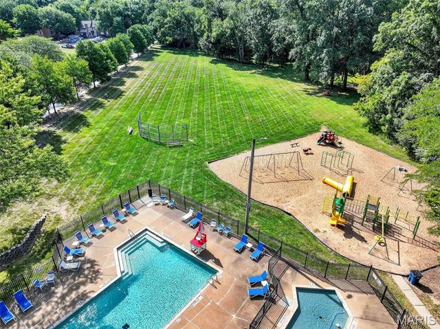 1634 Award Drive, Manchester, MO 63021