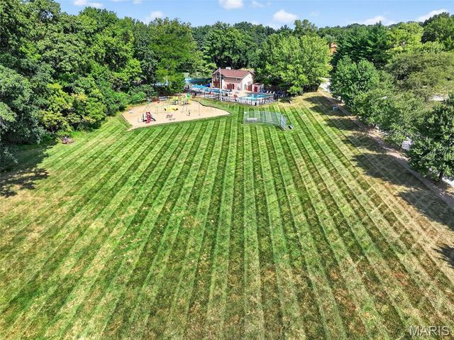 1634 Award Drive, Manchester, MO 63021