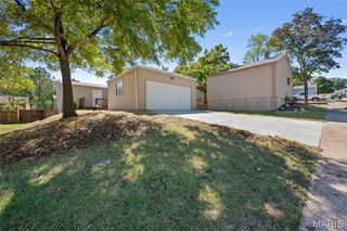 1634 Award Drive, Manchester, MO 63021