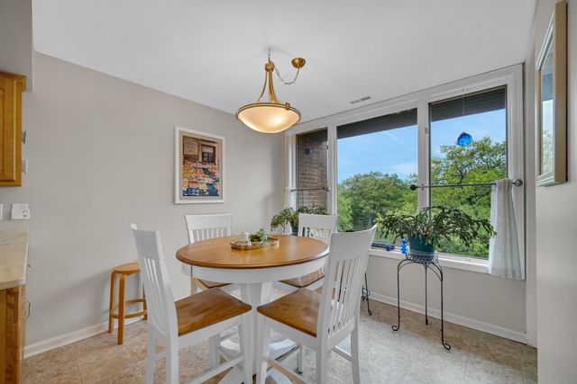 910 Ridge Road 405, Munster, IN 46321