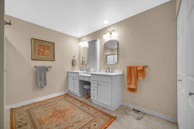 910 Ridge Road 405, Munster, IN 46321