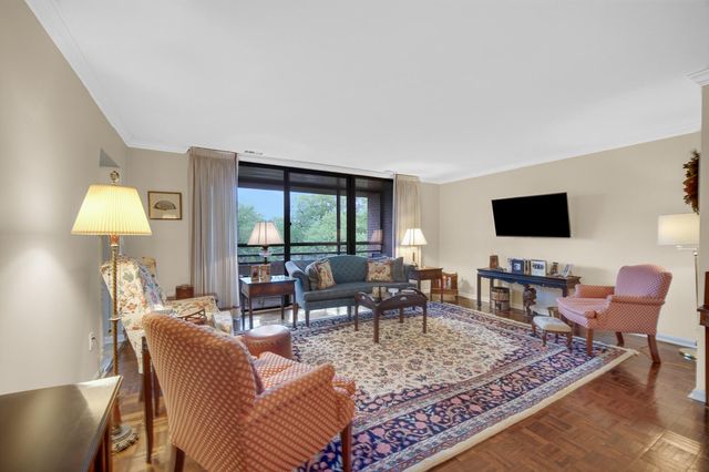 910 Ridge Road 405, Munster, IN 46321