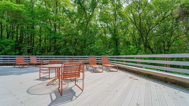 910 Ridge Road 405, Munster, IN 46321