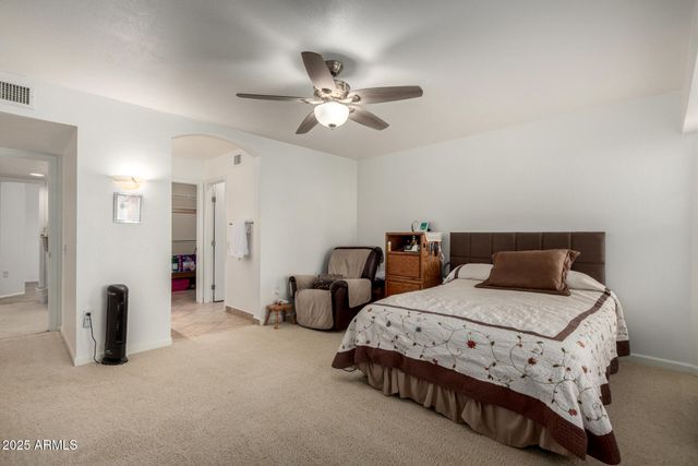 13718 W GABLE HILL Drive, Sun City West, AZ 85375