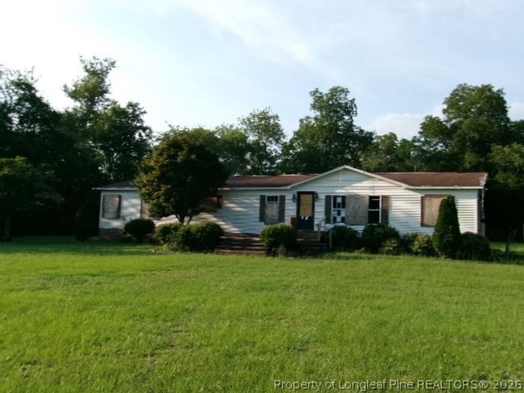17520 Gulf Port Road, Laurinburg, NC 28352 — exterior